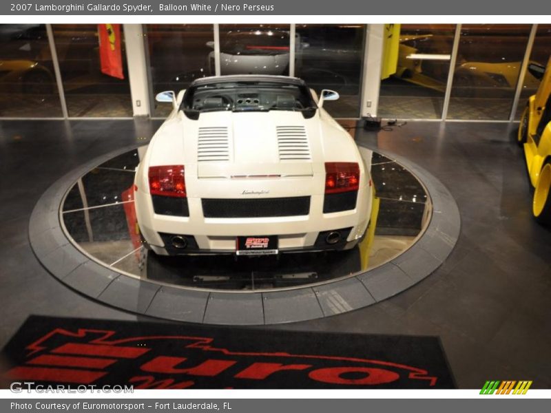 Balloon White / Nero Perseus 2007 Lamborghini Gallardo Spyder