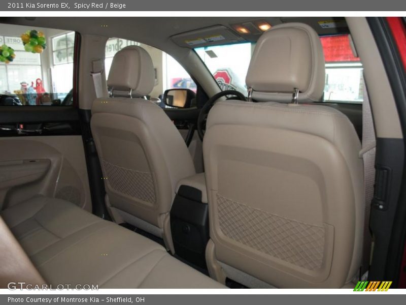 Spicy Red / Beige 2011 Kia Sorento EX
