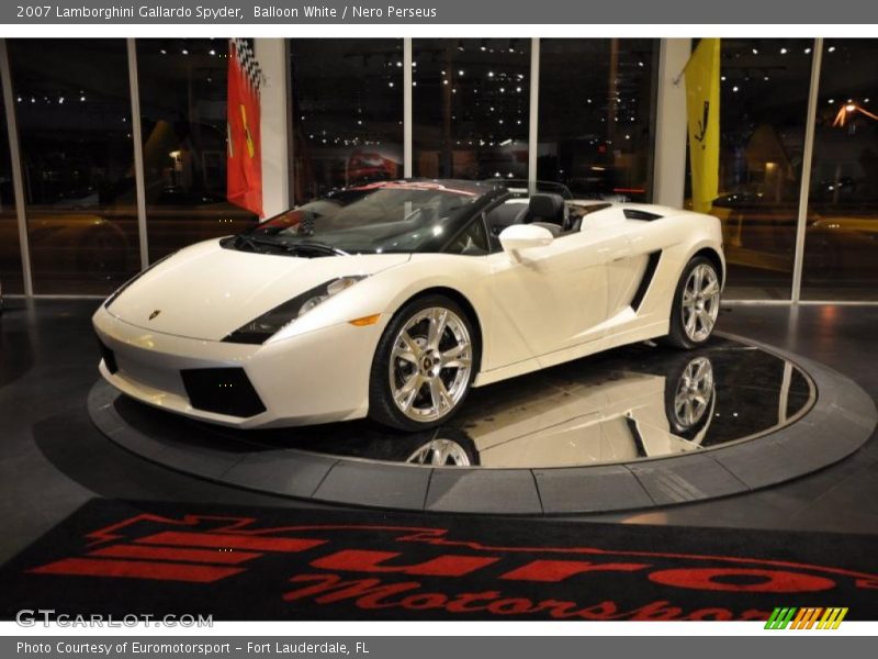 Balloon White / Nero Perseus 2007 Lamborghini Gallardo Spyder