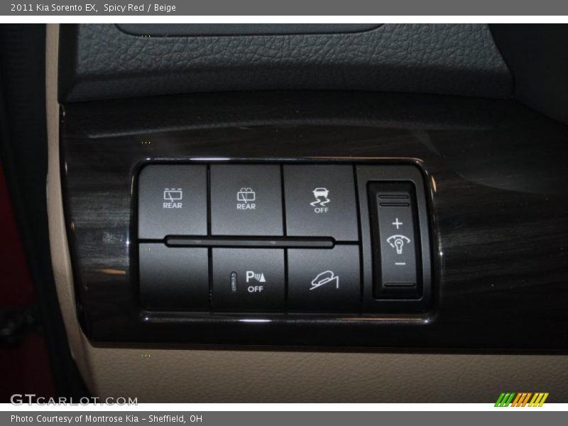 Spicy Red / Beige 2011 Kia Sorento EX