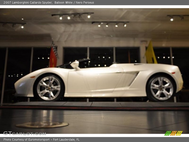 Balloon White / Nero Perseus 2007 Lamborghini Gallardo Spyder