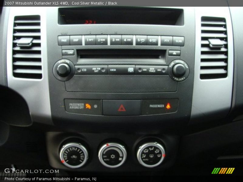 Cool Silver Metallic / Black 2007 Mitsubishi Outlander XLS 4WD