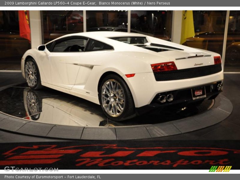 Bianco Monocerus (White) / Nero Perseus 2009 Lamborghini Gallardo LP560-4 Coupe E-Gear