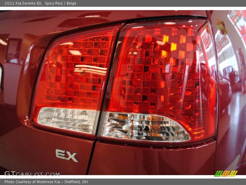 Spicy Red / Beige 2011 Kia Sorento EX
