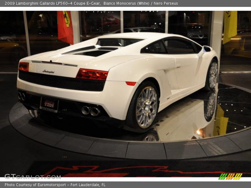 Bianco Monocerus (White) / Nero Perseus 2009 Lamborghini Gallardo LP560-4 Coupe E-Gear