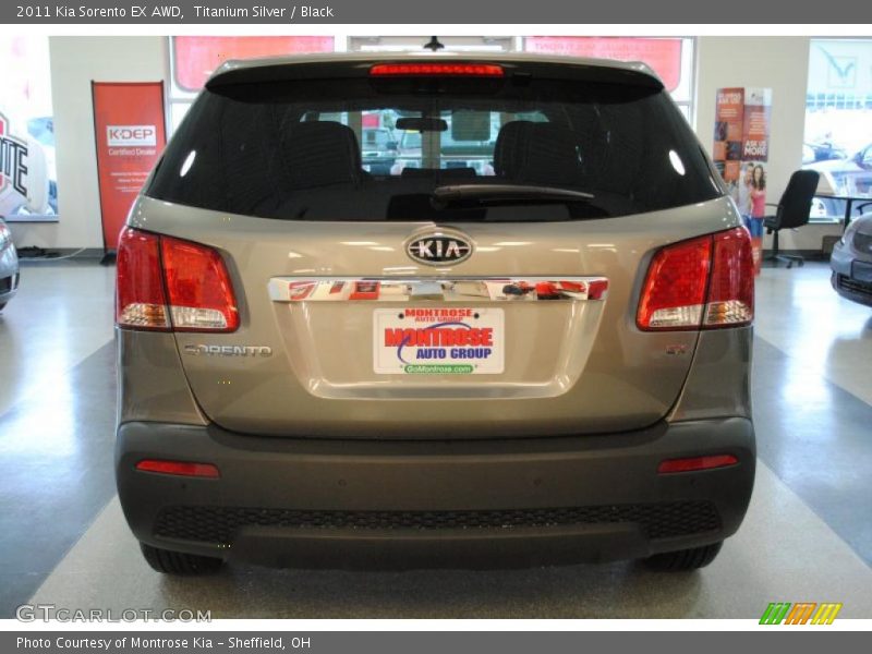 Titanium Silver / Black 2011 Kia Sorento EX AWD