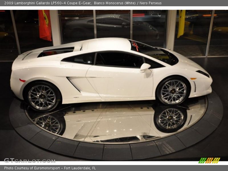 Bianco Monocerus (White) / Nero Perseus 2009 Lamborghini Gallardo LP560-4 Coupe E-Gear