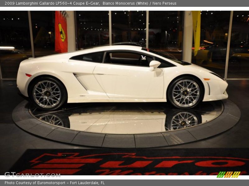 Bianco Monocerus (White) / Nero Perseus 2009 Lamborghini Gallardo LP560-4 Coupe E-Gear