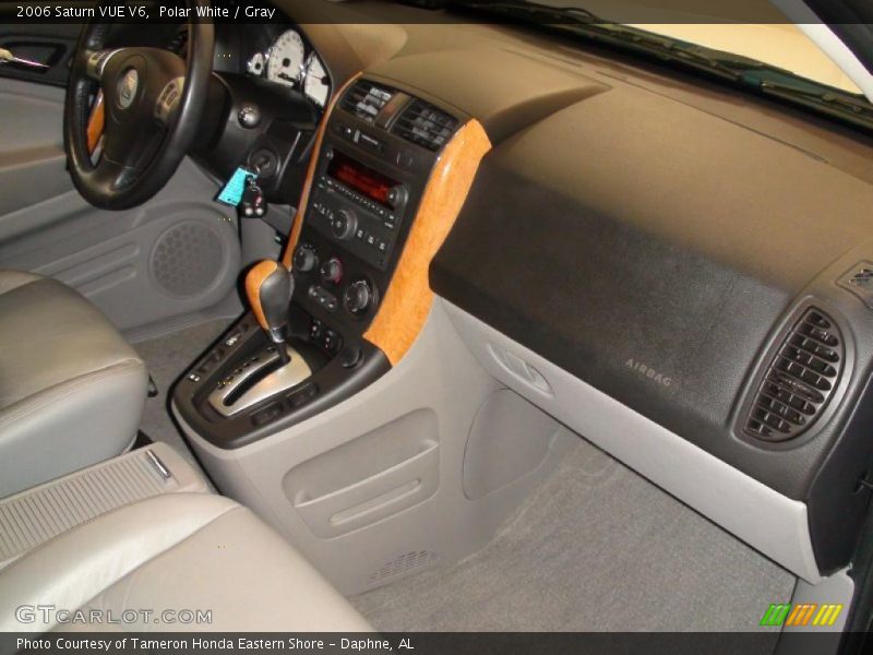 Polar White / Gray 2006 Saturn VUE V6