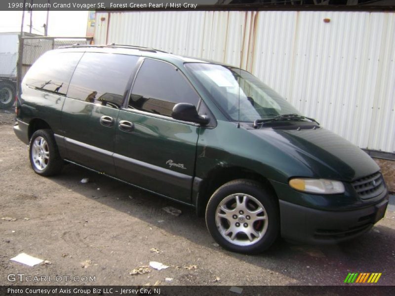 Forest Green Pearl / Mist Gray 1998 Plymouth Grand Voyager SE