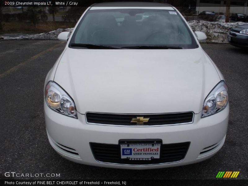 White / Gray 2009 Chevrolet Impala LT
