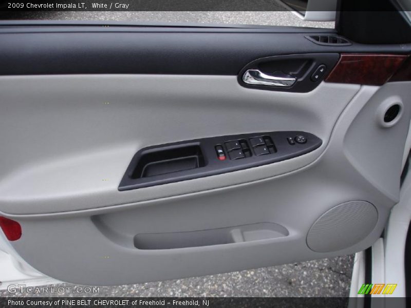 White / Gray 2009 Chevrolet Impala LT