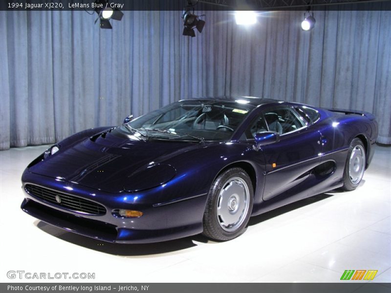 Front 3/4 View of 1994 XJ220 
