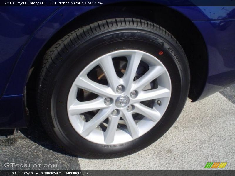 Blue Ribbon Metallic / Ash Gray 2010 Toyota Camry XLE