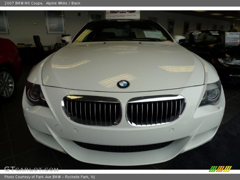 Alpine White / Black 2007 BMW M6 Coupe