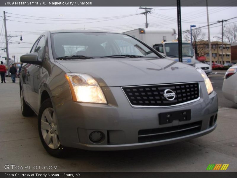 Magnetic Gray / Charcoal 2009 Nissan Sentra 2.0
