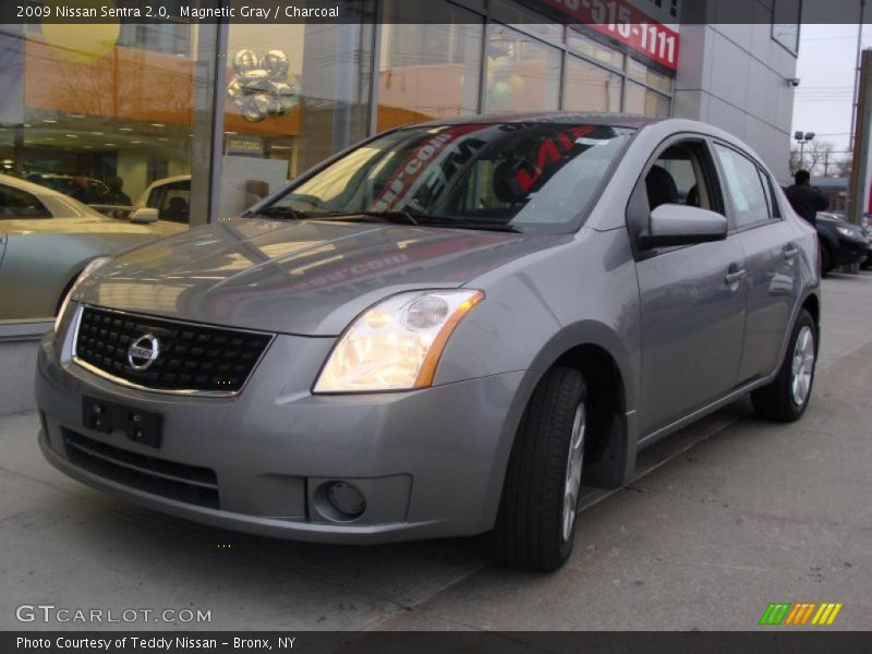 Magnetic Gray / Charcoal 2009 Nissan Sentra 2.0
