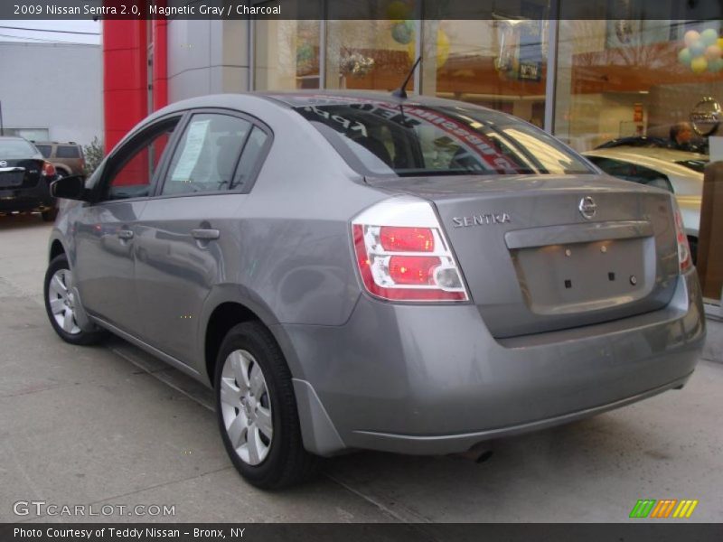 Magnetic Gray / Charcoal 2009 Nissan Sentra 2.0