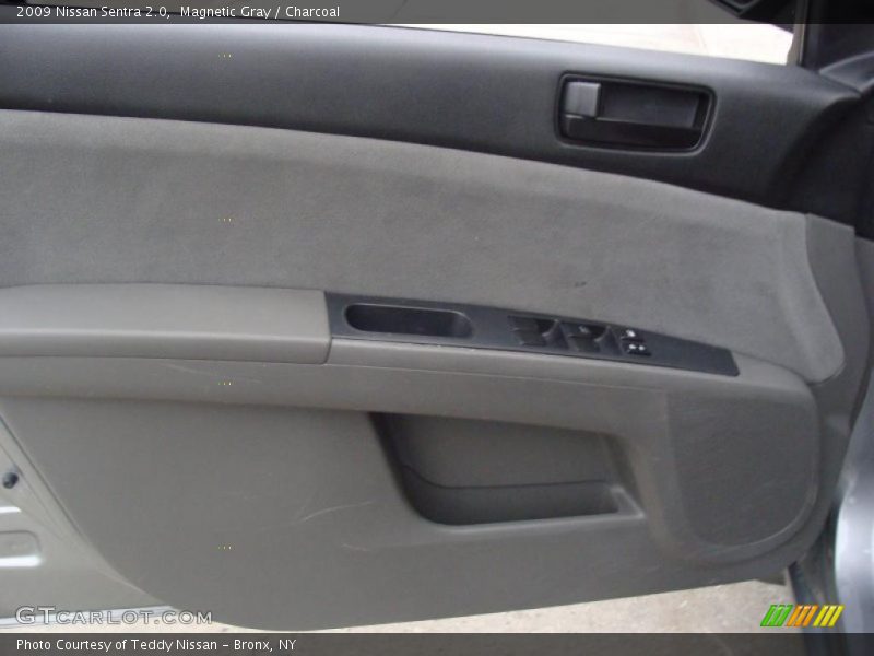 Magnetic Gray / Charcoal 2009 Nissan Sentra 2.0