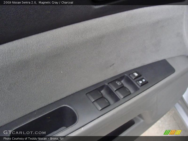Magnetic Gray / Charcoal 2009 Nissan Sentra 2.0