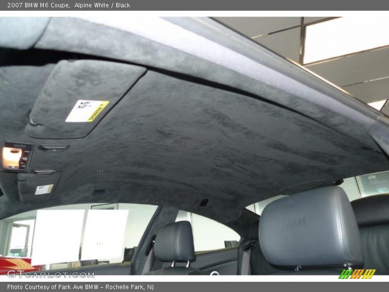 Alpine White / Black 2007 BMW M6 Coupe