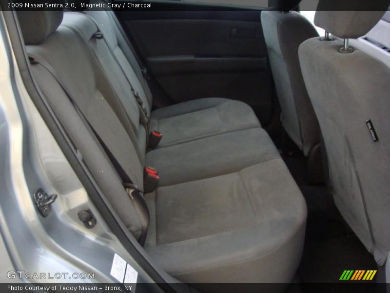 Magnetic Gray / Charcoal 2009 Nissan Sentra 2.0