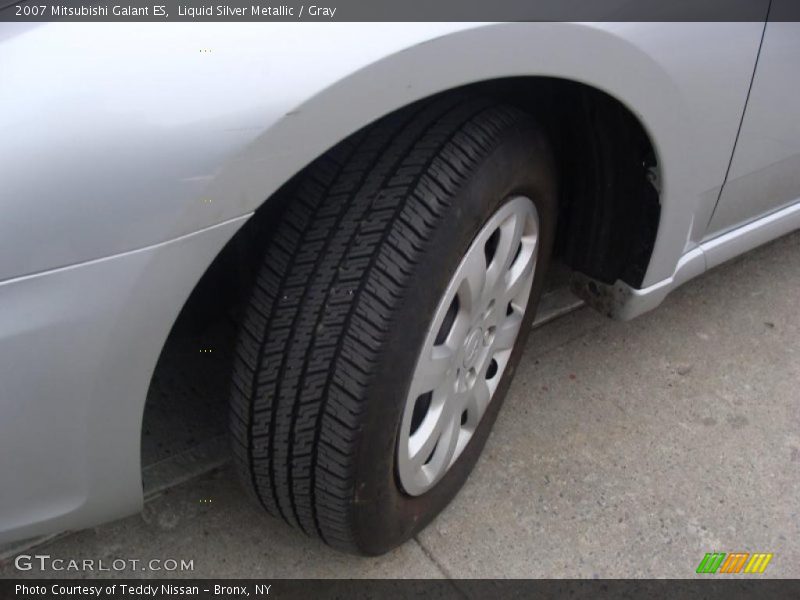 Liquid Silver Metallic / Gray 2007 Mitsubishi Galant ES