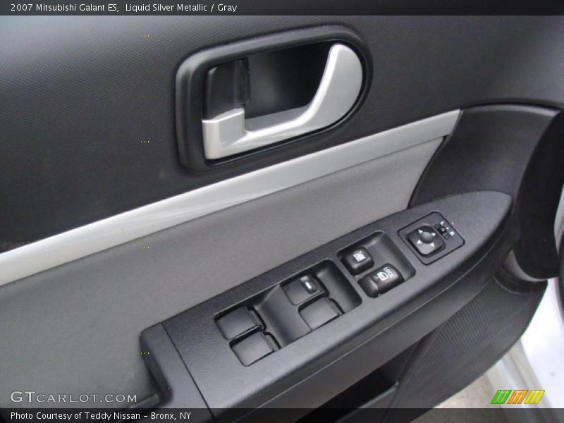 Liquid Silver Metallic / Gray 2007 Mitsubishi Galant ES
