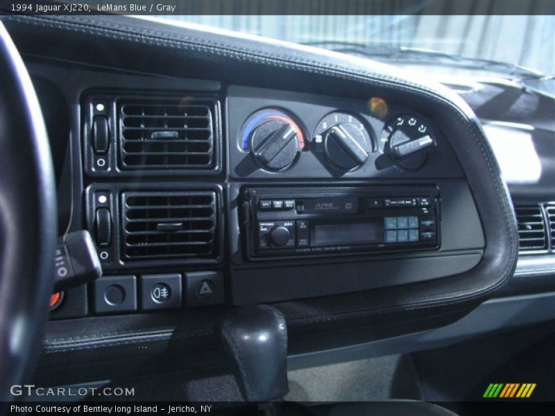 Controls of 1994 XJ220 