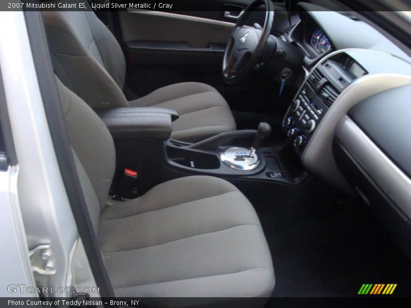 Liquid Silver Metallic / Gray 2007 Mitsubishi Galant ES