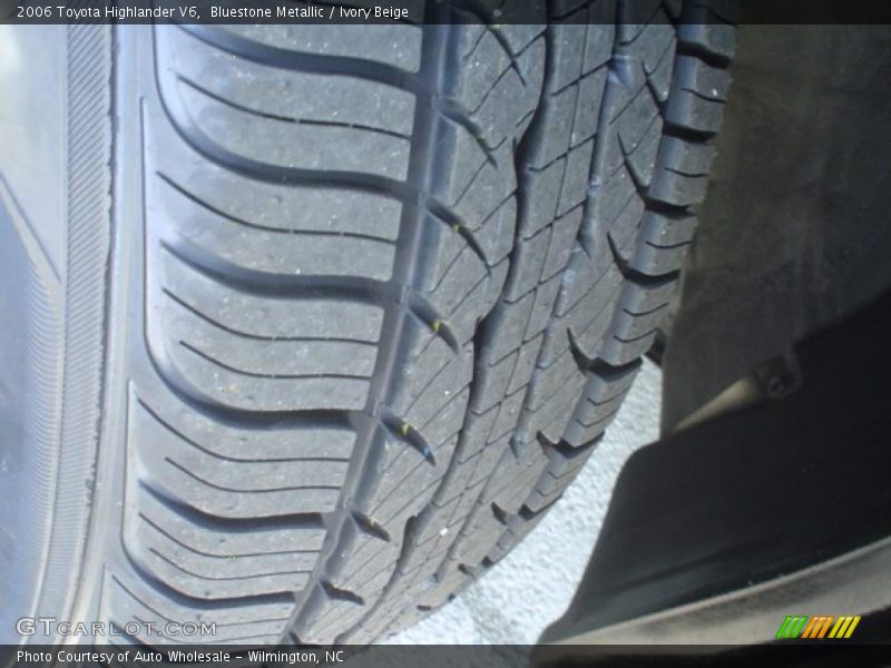 Bluestone Metallic / Ivory Beige 2006 Toyota Highlander V6