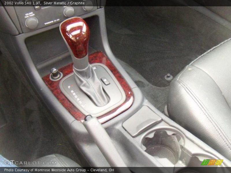 Silver Metallic / Graphite 2002 Volvo S40 1.9T