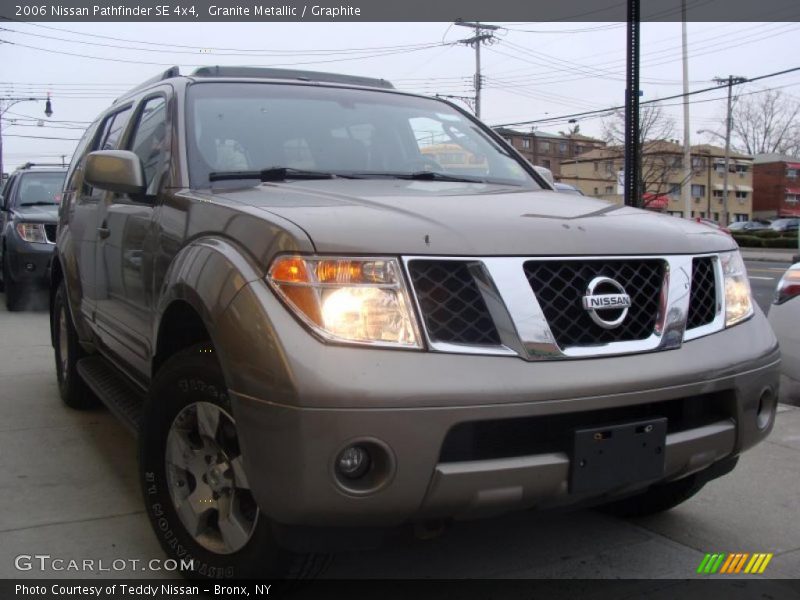 Granite Metallic / Graphite 2006 Nissan Pathfinder SE 4x4
