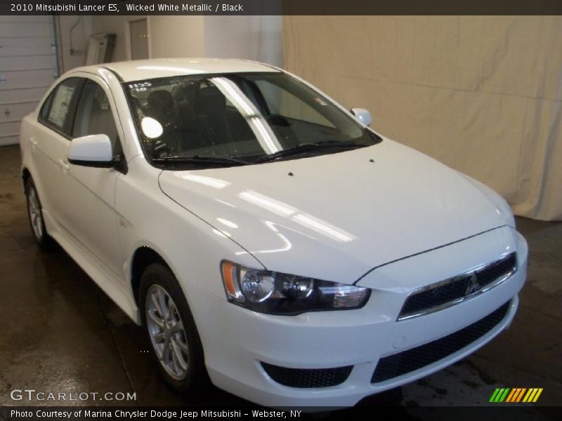 Wicked White Metallic / Black 2010 Mitsubishi Lancer ES