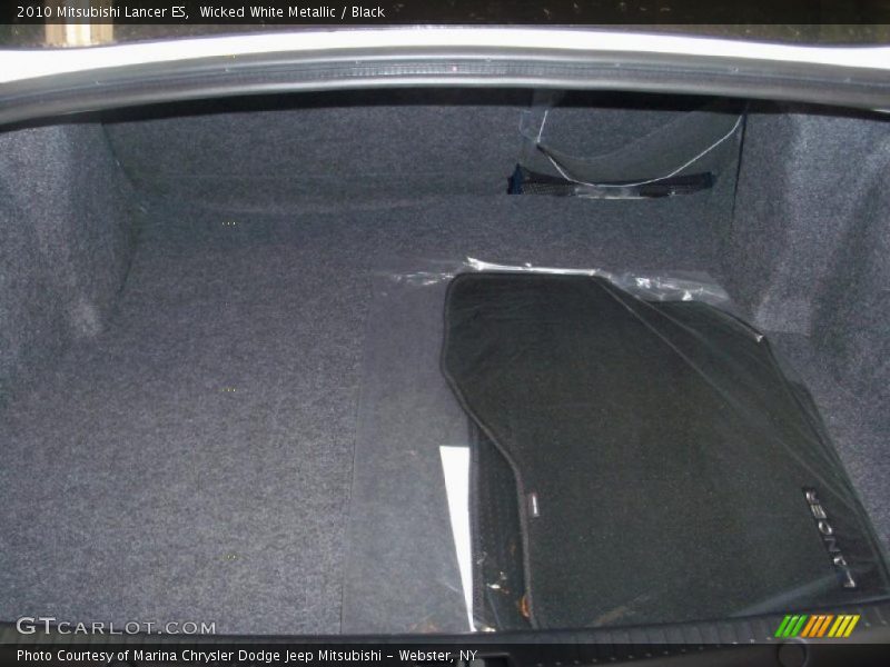 Wicked White Metallic / Black 2010 Mitsubishi Lancer ES