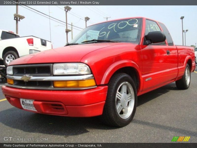 Victory Red / Medium Gray 2000 Chevrolet S10 LS Extended Cab