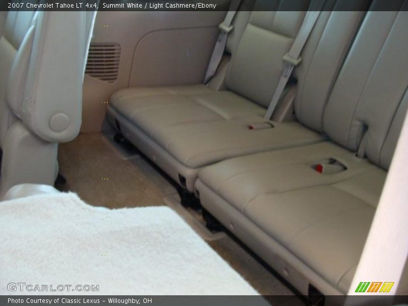 Summit White / Light Cashmere/Ebony 2007 Chevrolet Tahoe LT 4x4
