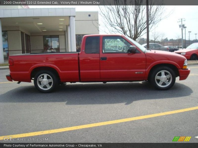 Victory Red / Medium Gray 2000 Chevrolet S10 LS Extended Cab