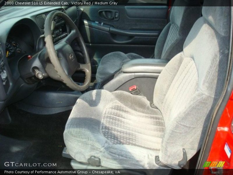 Victory Red / Medium Gray 2000 Chevrolet S10 LS Extended Cab