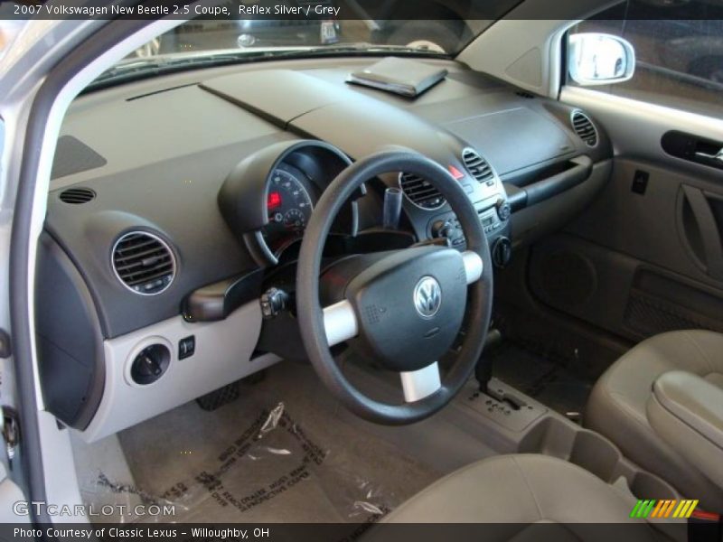Reflex Silver / Grey 2007 Volkswagen New Beetle 2.5 Coupe