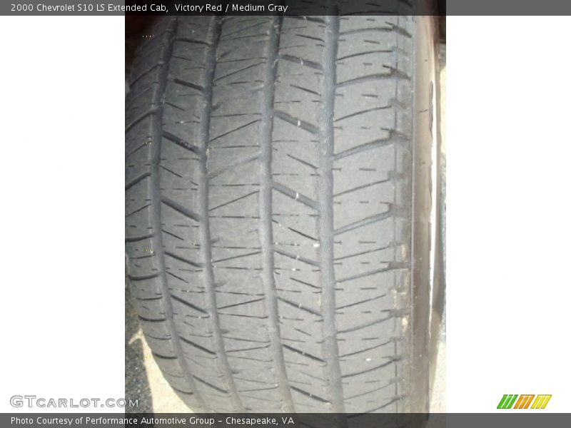 Victory Red / Medium Gray 2000 Chevrolet S10 LS Extended Cab