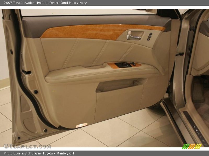 Desert Sand Mica / Ivory 2007 Toyota Avalon Limited