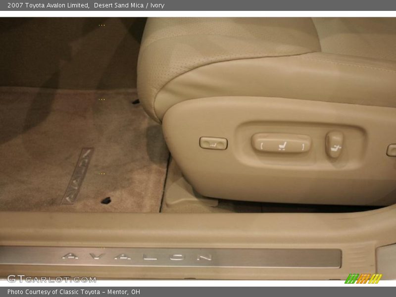 Desert Sand Mica / Ivory 2007 Toyota Avalon Limited