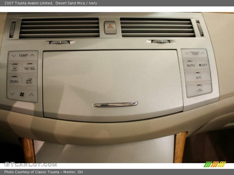 Desert Sand Mica / Ivory 2007 Toyota Avalon Limited