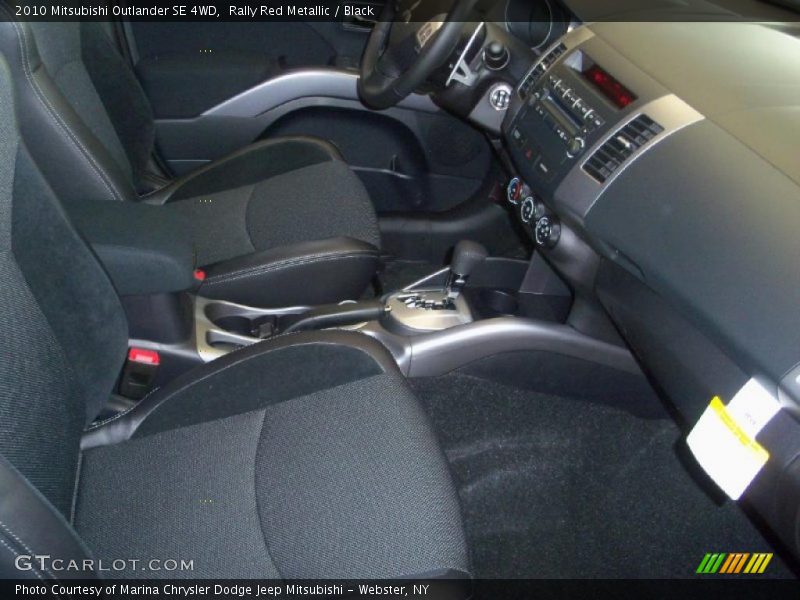 Rally Red Metallic / Black 2010 Mitsubishi Outlander SE 4WD