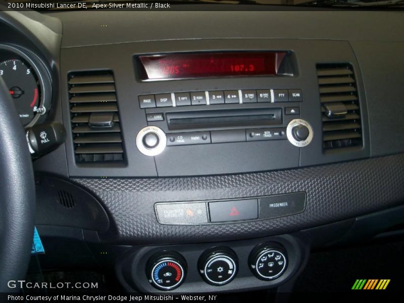 Apex Silver Metallic / Black 2010 Mitsubishi Lancer DE