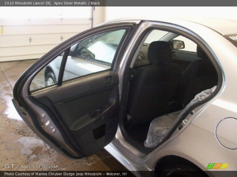 Apex Silver Metallic / Black 2010 Mitsubishi Lancer DE
