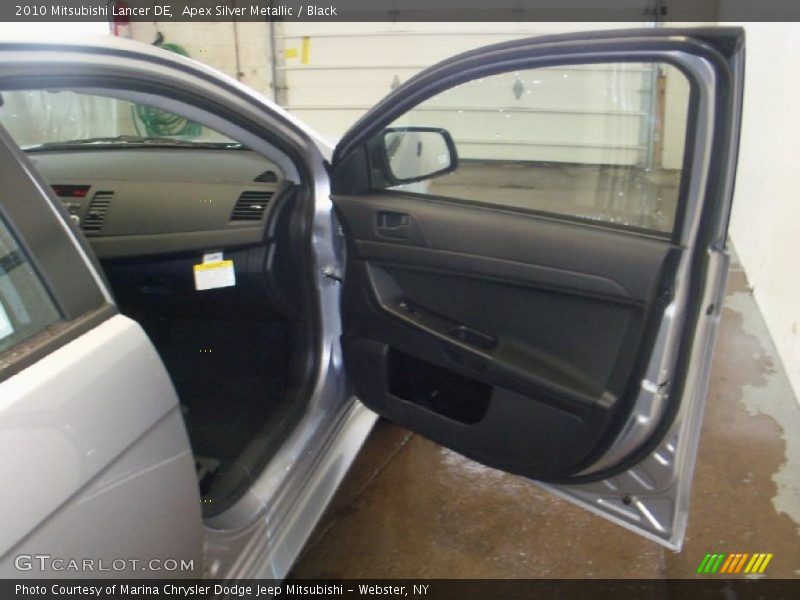 Apex Silver Metallic / Black 2010 Mitsubishi Lancer DE