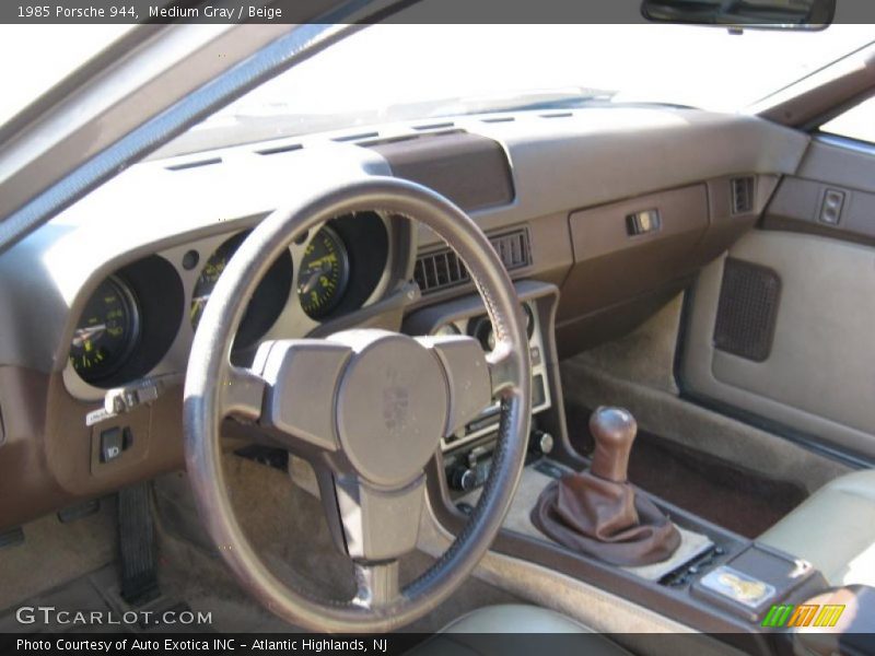 Medium Gray / Beige 1985 Porsche 944