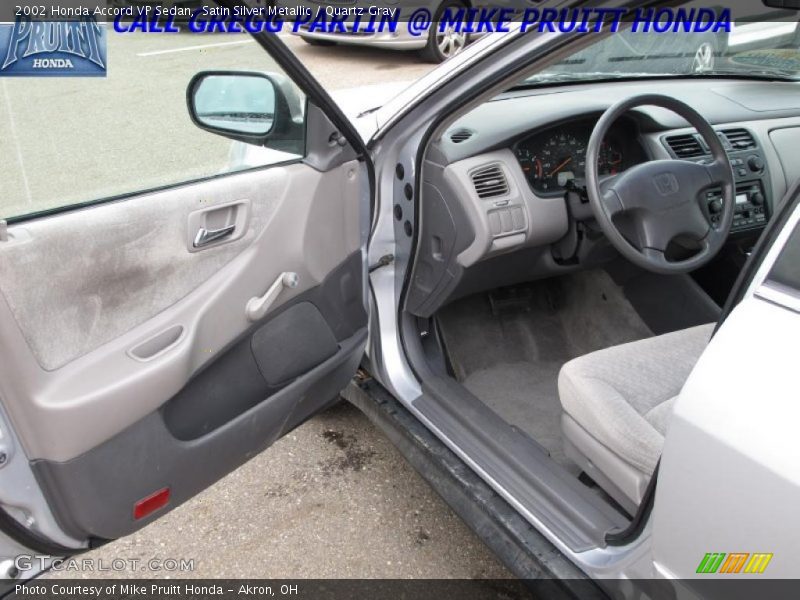 Satin Silver Metallic / Quartz Gray 2002 Honda Accord VP Sedan